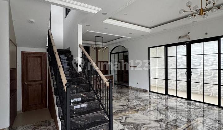 Di Jual Rumah Brandnew Victoria Alsut 4kt , Semifurnish Bagus 2