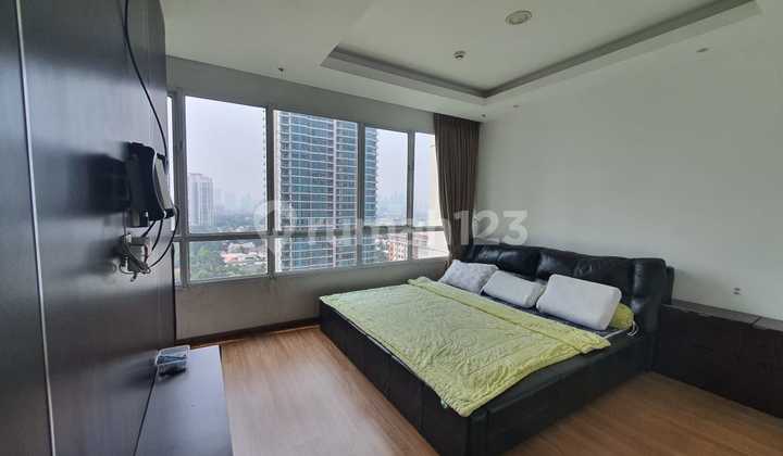 Apartment for Sale Dharmawangsa Essence 2BR Neat Move-In Ready Semi Furnished