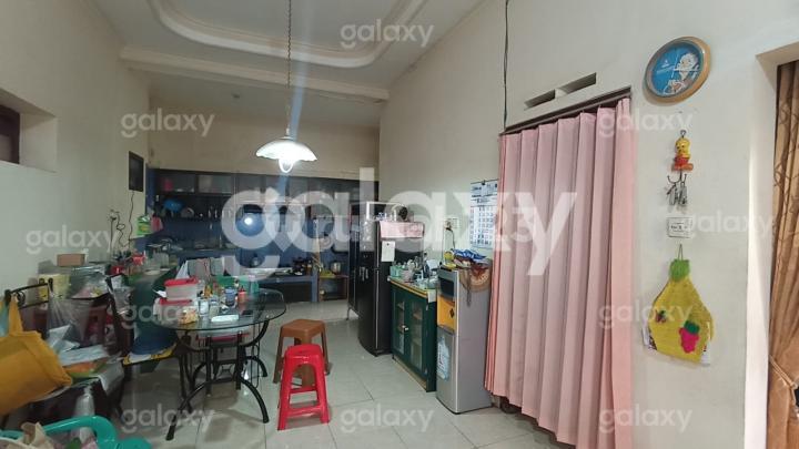 House Position Hook near Cor Jesu Celaket Malang Complex GMK03019 2