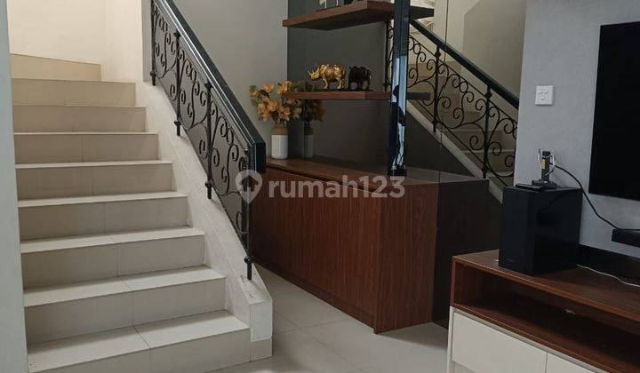 Rumah Bagus di Cluster Alicante Gading Serpong, Tangerang 1