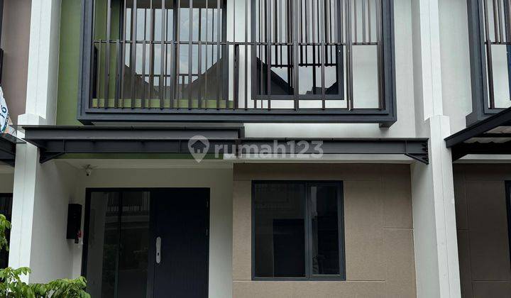 Rumah 2 Lantai Baru Unfurnished di Cluster Leonora , Tangerang 2