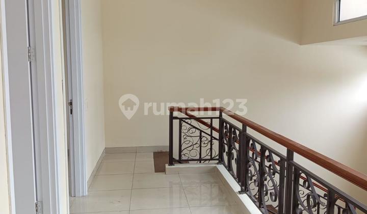 Cluster Sheffield House BSD, South Facing, 4.07 M Negotiable 2