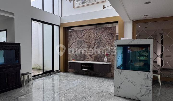 Rumah Eksklusif di De Park Cluster De Naara Bsd 2