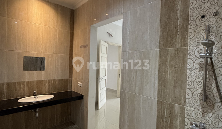 Rumah 2 Lantai di Cluster Ruby Phg, Paramount Hills Gading Serpong 2