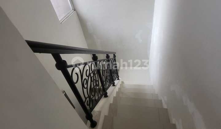 Disewakan Rumah 2 Lantai Cluster Michelia Gading Serpong 2