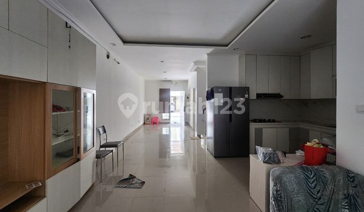 For Sale House in Monaco Cluster, Prince Albert Street, Gading Serpong. 2