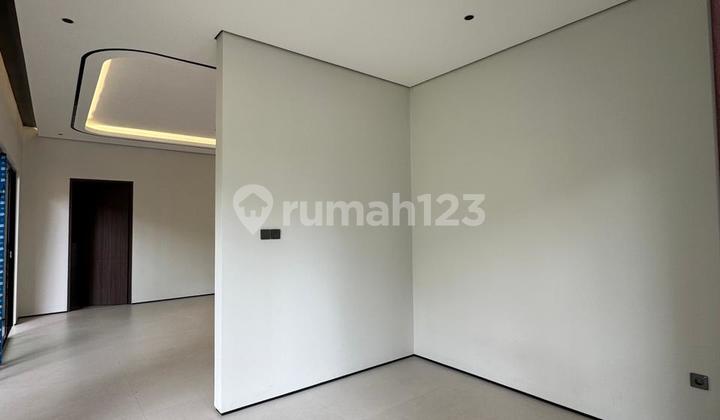 Rumah Hoek Bangunan Mandiri di Cluster Fresco Aria BSD, 2