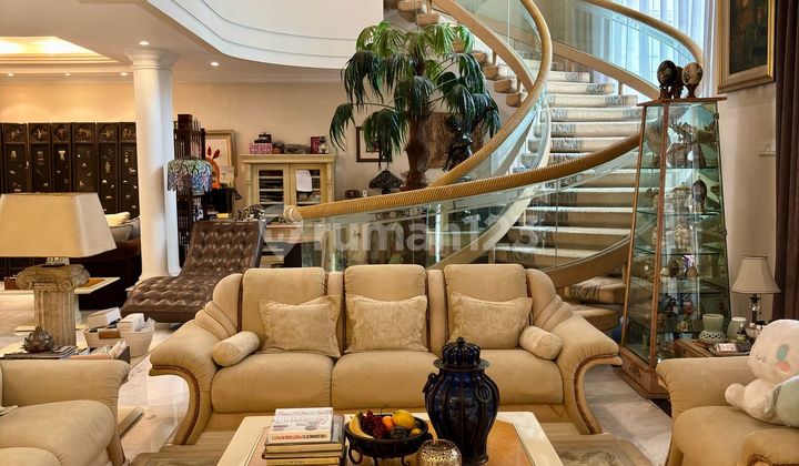 DIJUAL RUMAH MEWAH SIAP HUNI DI MEGA KUNINGAN JAKARTA SELATAN 