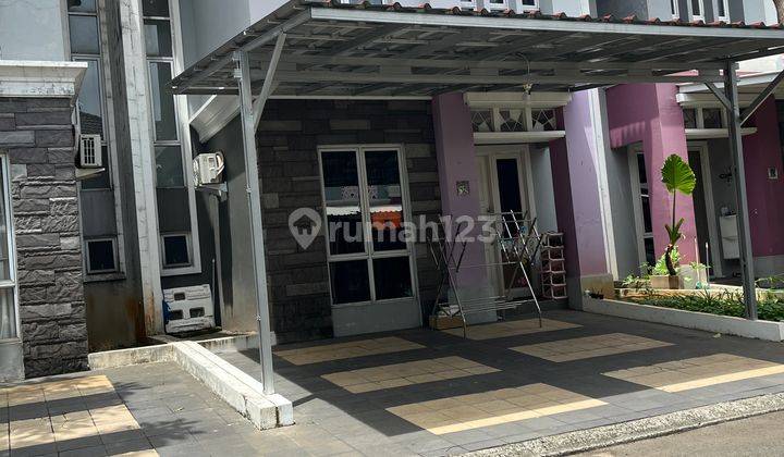 Rumah 2 Lantai Bagus Semi Furnished SHM di Bohemia Gading Serpong
, Tangerang 2