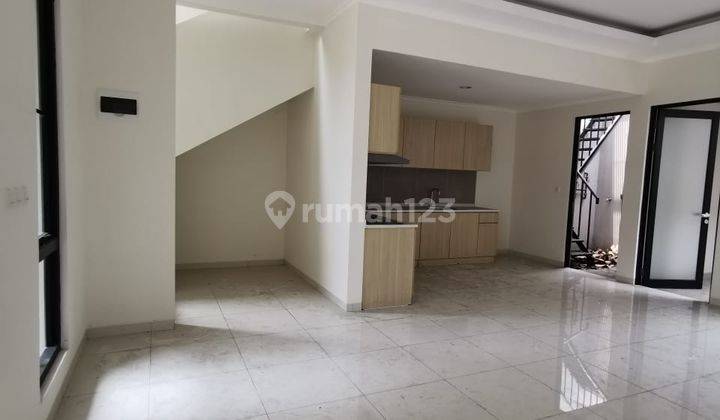 Dijual Cepat Alam Sutera Feronia Park Rumah Masih Baru Siap Huni 2