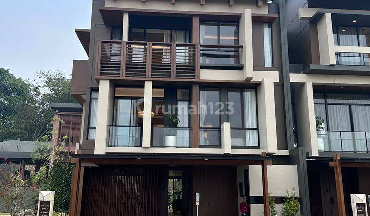 Rumah 2 Lantai Baru Semi Furnished di Living At Wynyard Bsd, Tangerang 1