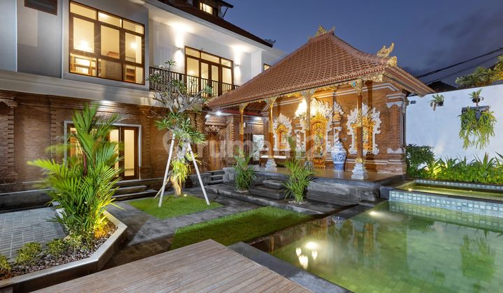 Rasakan Jiwa Bali di Villa Mewah yang Tenang 4 Kamar Tidur di Tengah Seminyak – Jalan Kaki ke Pantai & Kafe