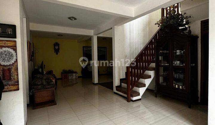 Rumah Bernuansa Villa 2 Lantai di Kawasan Elite Tidar Malang 2