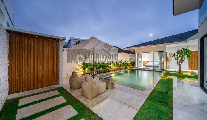 Tastefully Designed Modern Living Seminyak Bali  1