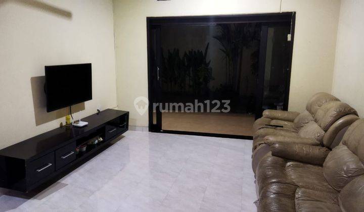 Three Bedroom Beautiful Private Resident Close To Kerobokan And Canggu Area  2