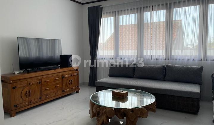 Your Elegant Retreat in Jimbaran,  3 Bedroom Villa with Modern Comforts 2