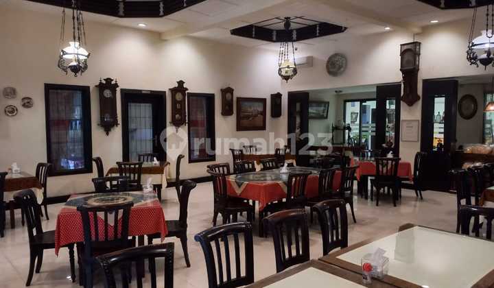 Bangunan Komersial Untuk Usaha Strategis Dekat Diponegoro 2