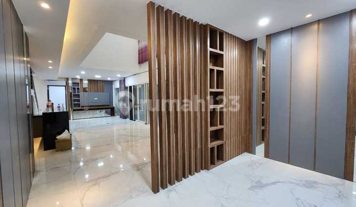 Disewakan Rumah Modern Interior Mewah Semi Furnish Graha Family 2