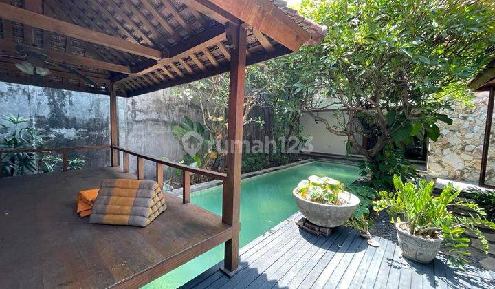 Rumah Mewah ada kolam renang selangkah ke Mayjen Sungkono 1