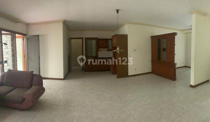 Dijual Rumah Siap Huni Minimalis Modern Ciamik Graha Family 1