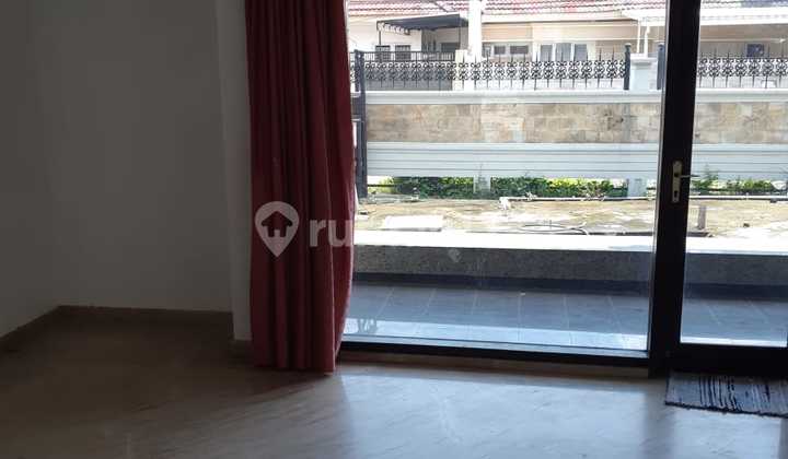 Dijual Rumah Minimalis Strategis Murah Simpang Darmo Permai Utara 2