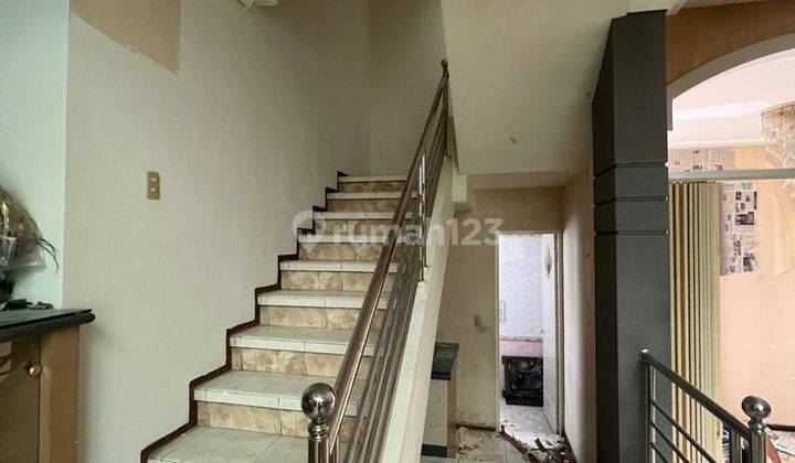 Dijual Rumah Modern Siap Huni Villa Regensi Pakuwon Indah 2