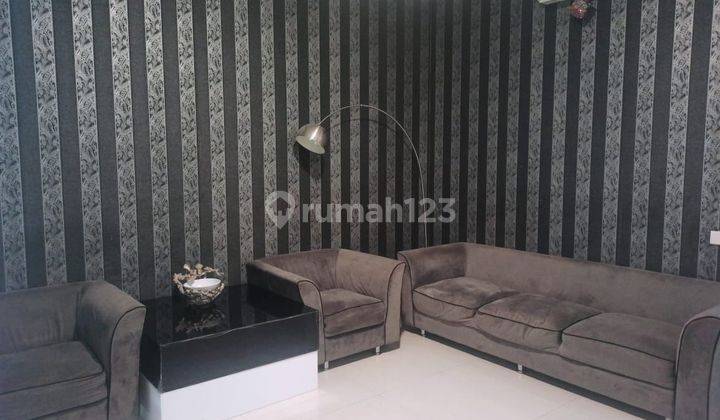 Dijual Rumah Minimalis Elit Semi Furnish Pakuwon Indah 2