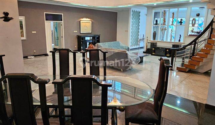 Dijual Rumah Mewah Siap Huni Semi Furnish Dharmahusada Indah 1