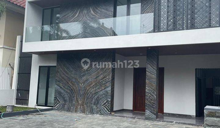 Disewakan Rumah Minimalis Modern Villa Bukit Indah Pakuwon Indah 1