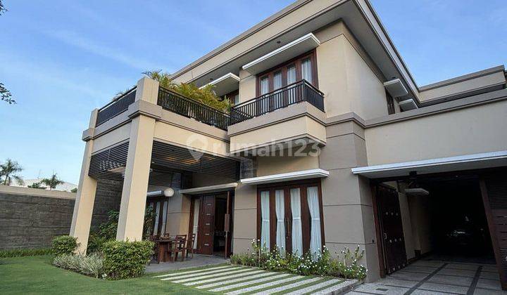 Dijual Rumah Marmer Kayu Jati Kolam Renang Pribadi Graha Famili 1