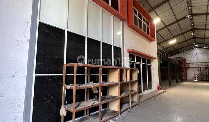 Disewakan Gudang Ada Racking Bagus Siap Pakai Margomulyo Permai 2