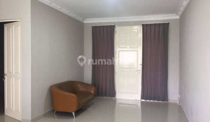 Dijual Rumah Klasik Furnished Villa Bukit Regency Pakuwon Indah 2