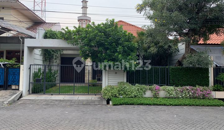 Well-Maintained Ready to Live In Nice Minimalist Villa Bukit Permai Pradah Indah