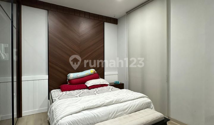 Minimalist Fully Furnished Self-Built Mansion Pakuwon Indah 2