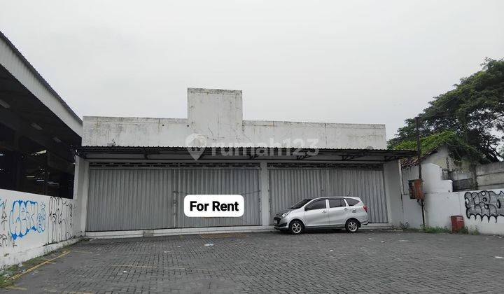 Bangunan Komersial Ex Alfa Strategis Parkir Luas Raya Menganti 1