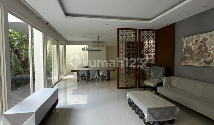 Dijual Rumah Baru Gress Full Furnish Kolam Renang Royal Residence 2
