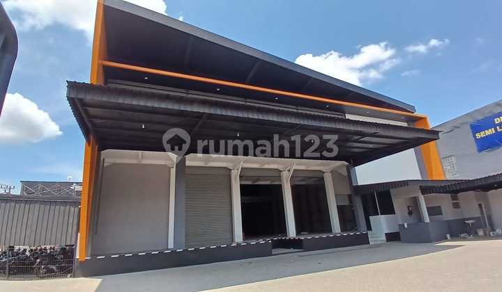 Baru Gress Semi Loading Dock Racking Siap Pakai Raya Margomulyo