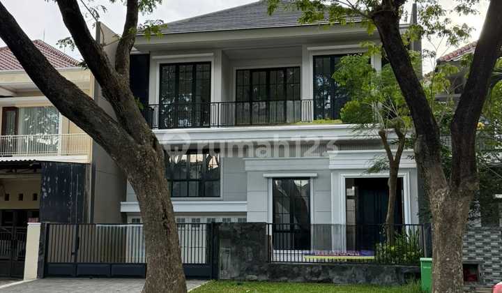 Baru Gress American Style Split Level Royal Residence Wiyung