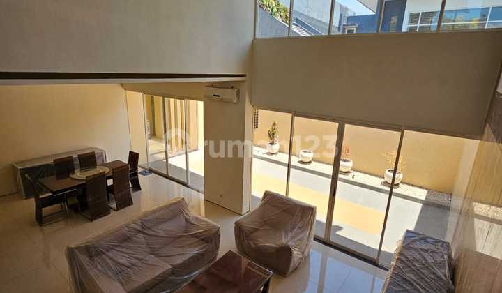 Jual Rumah Baru Renovasi Semi Furnish Royal Residence Wiyung