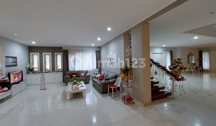 Minimalis Terawat Kawasan Elit Termurah Graha Family Surabaya Minimalis Terawat Kawasan Elit Termurah Graha Family Surabaya