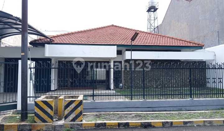 Minimalis Siap Huni Marmer Strategis Dekat Pintu Tol Kupang Indah