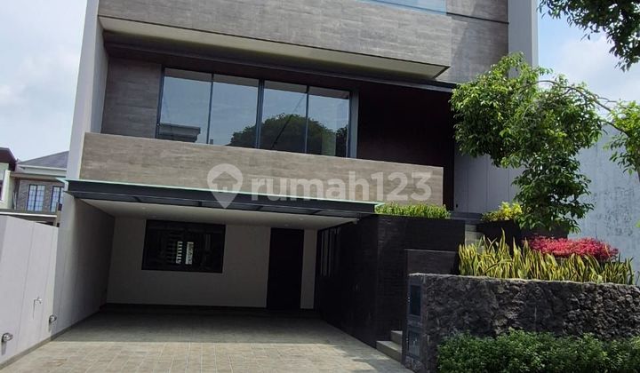 New Minimalist Premium Living with Rooftop and Pool in Citraland