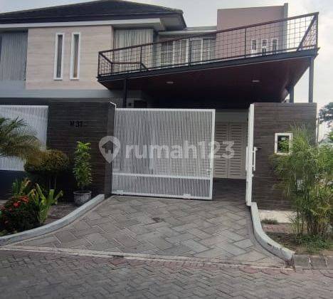 Disewakan Rumah Private Pool Golf View Furnish Bukit Darmo Golf 1