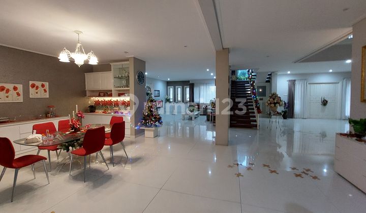 Minimalis Terawat Kawasan Elit Termurah Graha Family Surabaya