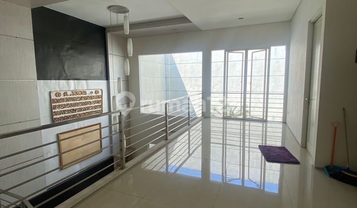 Mewah Full Furnished Bagus Ciamik Poll Siap Huni Citraland Utama 2