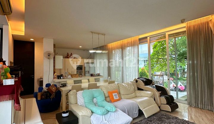 Dijual Rumah Modern Villa Kolam Renang Semi Furnish Citraland 1