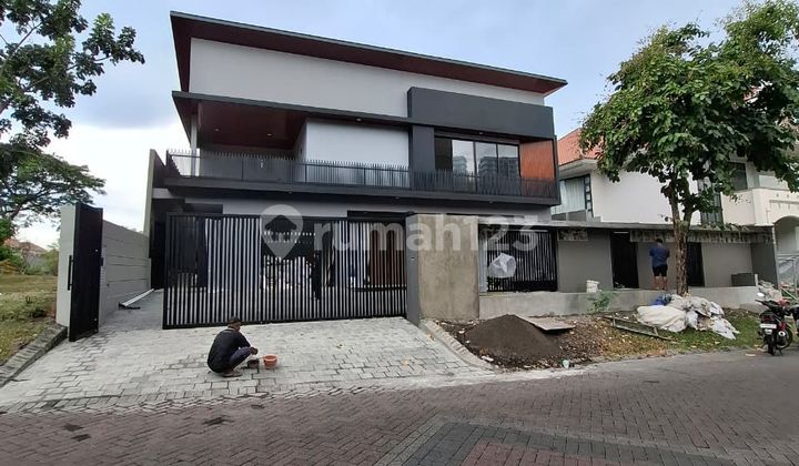 Modern Elite Kolam Renang Bagus Golf View Ciamik Graha Famili 1