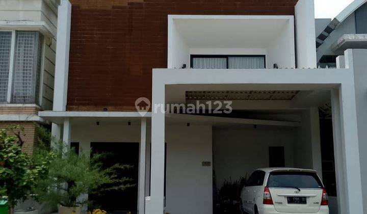 Dijual Rumah Minimalis Bagus 3 Lantai Buckingham Royal Residence 1