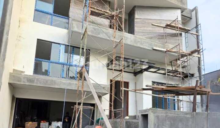 Ready to Live in, Modern, Excellent, Newly Built Favorite Cluster at Pakuwon Indah. 1