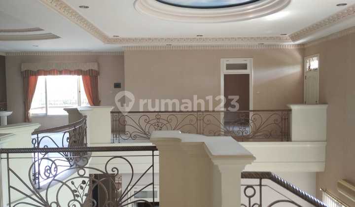 Minimalis Mewah Siap Huni 2 Lantai Bagus Graha Famili Surabaya 2